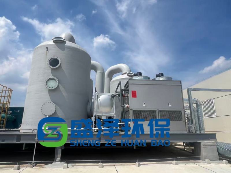 三級填料噴淋塔：制藥車間廢氣的“凈化三部曲”